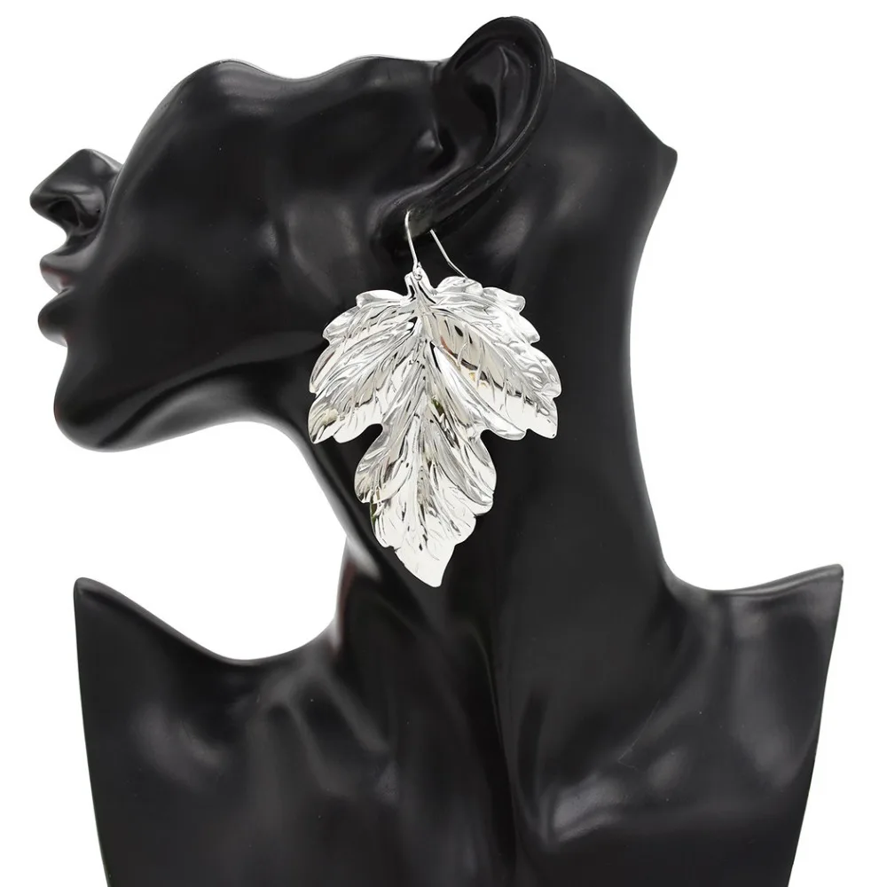 Роскошные блестящие серьги подвески в виде кленового листа 2