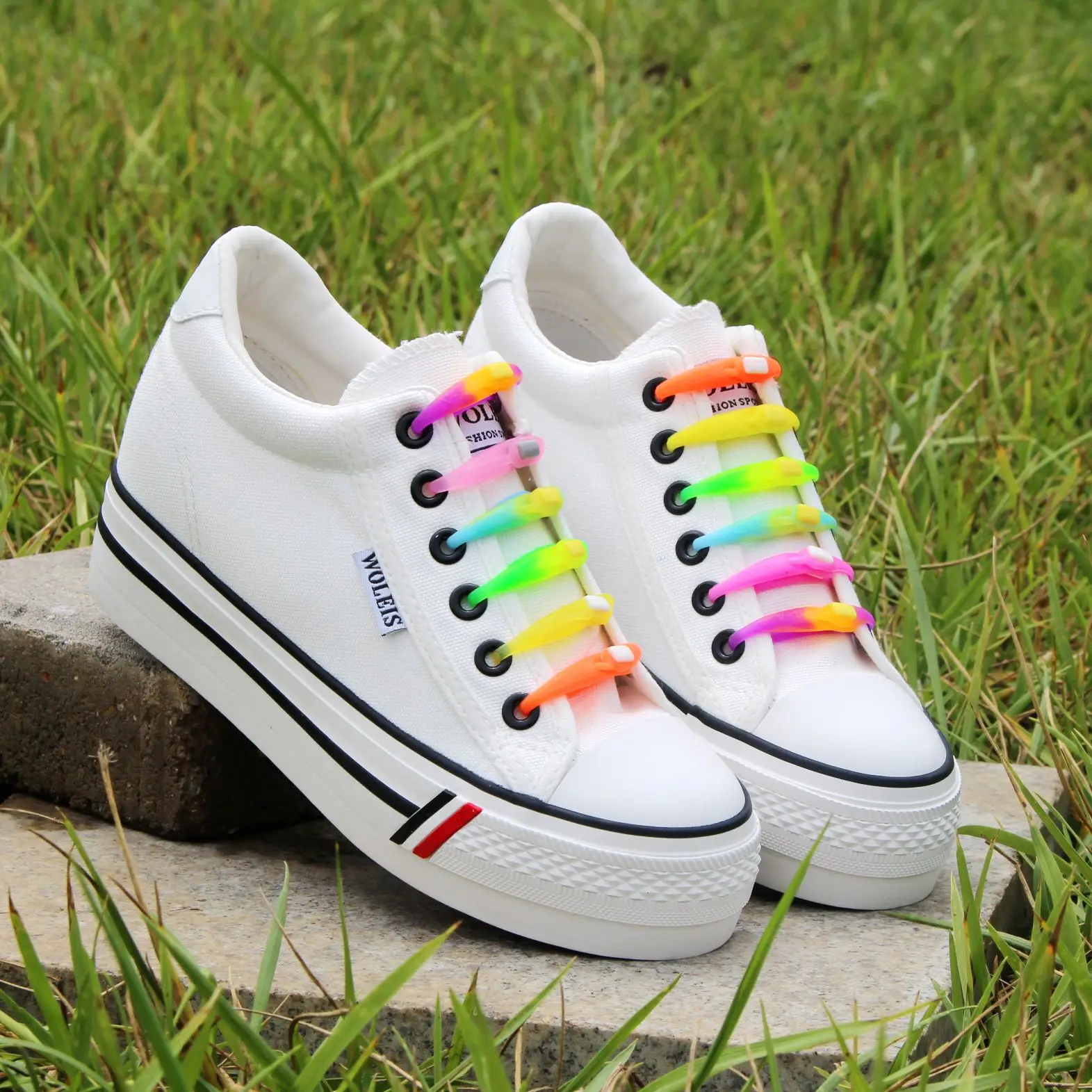 YeddaMavis парусиновая обувь женская кроссовки новые белого цвета на низком каблуке