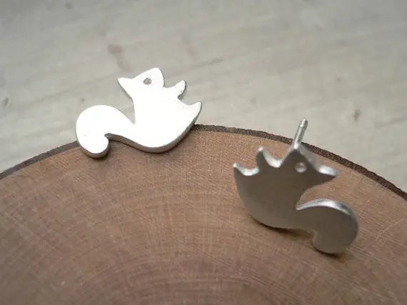 Oly2u новые модные женские серьги в виде белки милые двух предметов подарки для