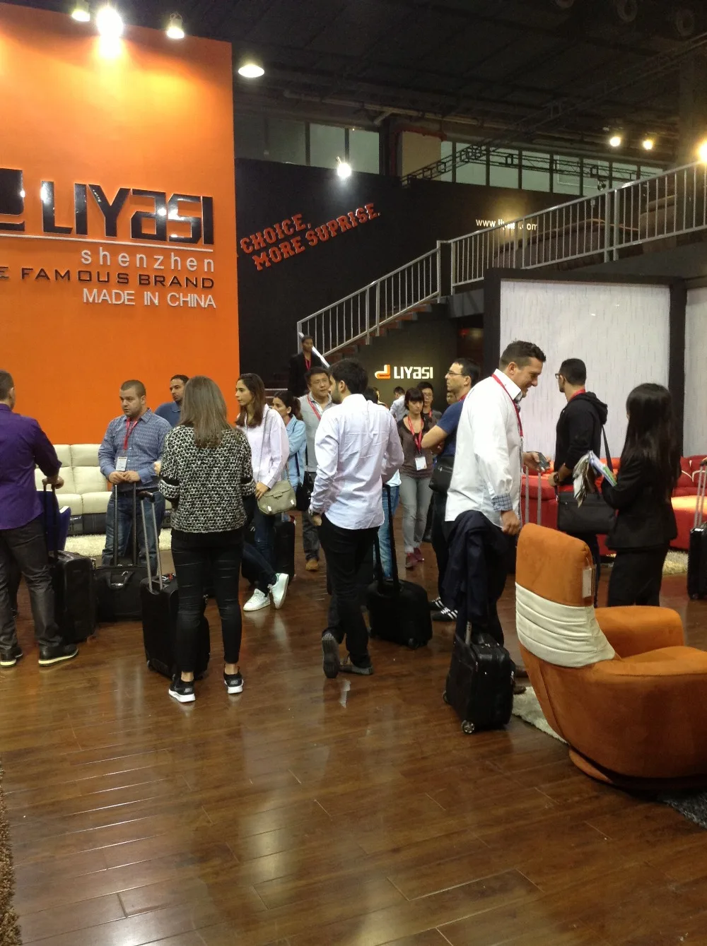 Новейший оптовый Электрический/ручной диван с подстаканником для гостиной