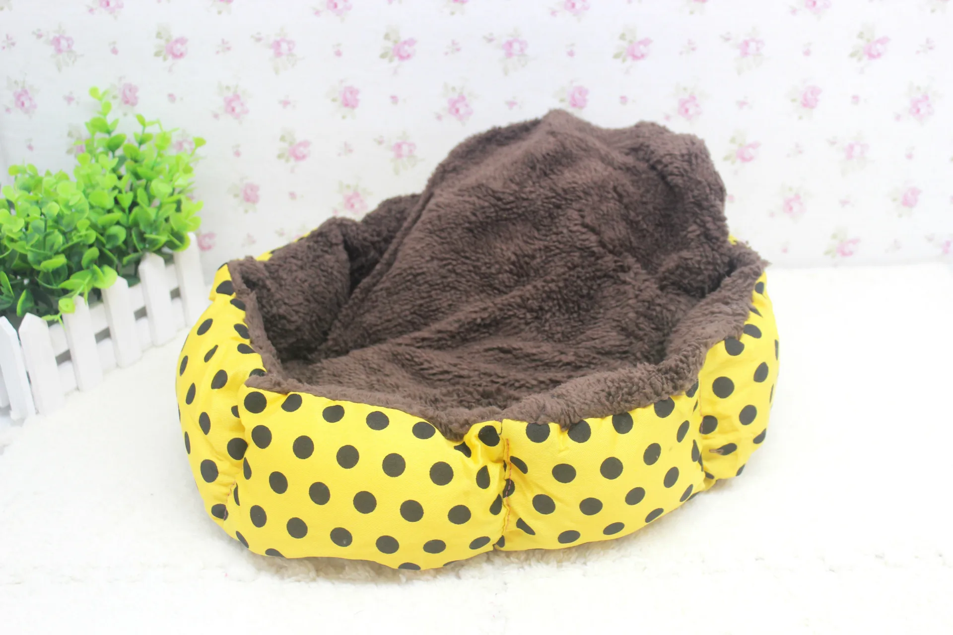 Теплый дешевый коврик для собак осенне зимняя Милая кровать в горошек щенков
