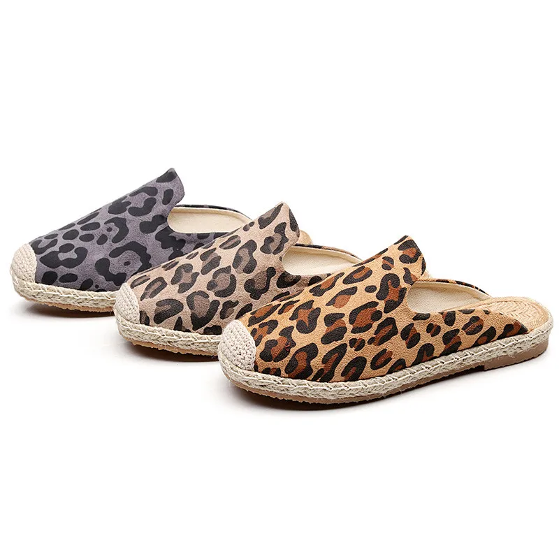 Леопардовые шлепанцы на плоской подошве женская классическая обувь леопардовые