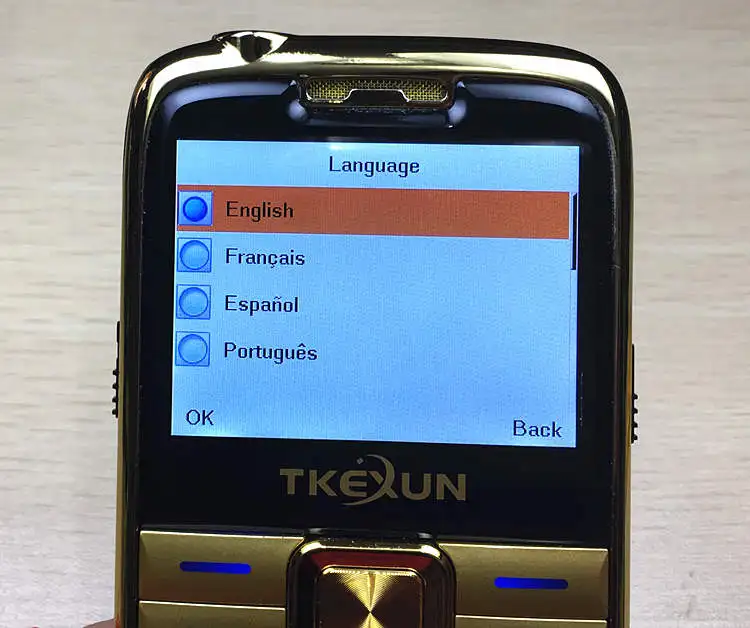 2," мобильный телефон TKEXUN E71, две sim-карты, fm-радио, большая клавиатура, разблокированный фонарик, русская клавиатура
