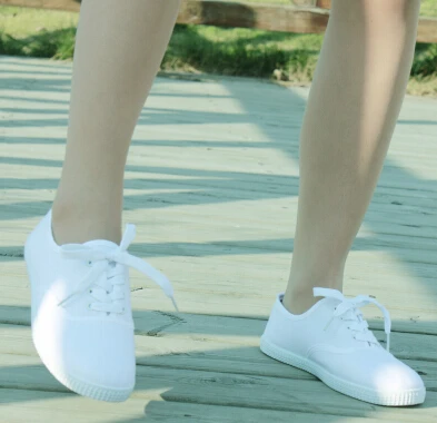 Белый Парусиновая обувь яркого цвета размера плюс, zapatos mujer повседневная женская обувь на плоской подошве со шнуровкой для влюбленных женская обувь на плоской подошве, размеры 40, 41, 42 - Цвет: Белый