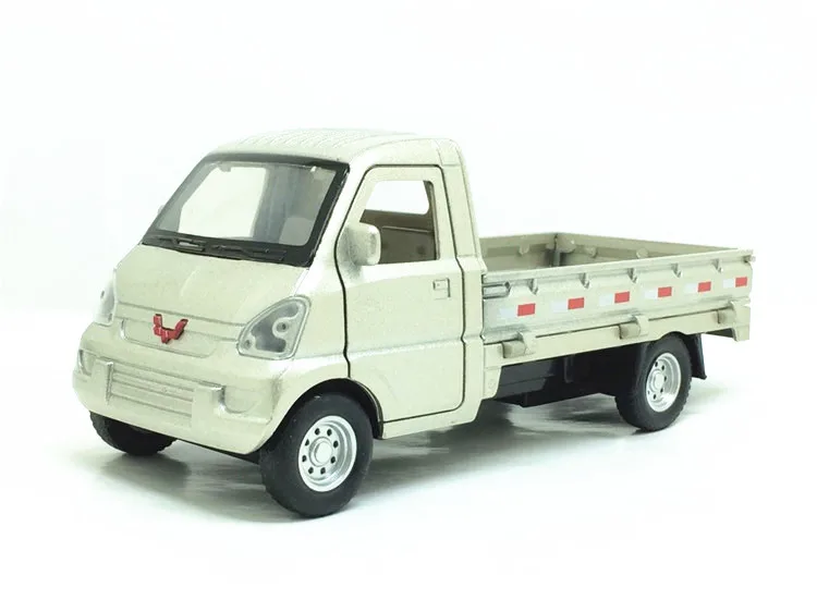 1:32 модель автомобиля из сплава с тяговым эффектом высокая имитация Liuzhou Wuling
