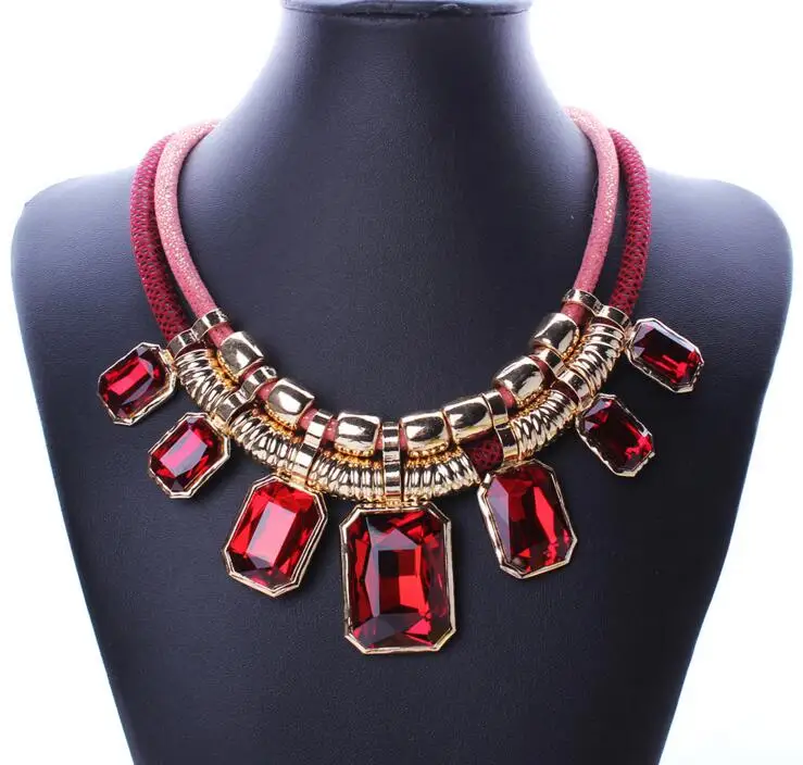 Красный синий серый квадрат Трава Кристалл Веревка Цепи Воротник чокер