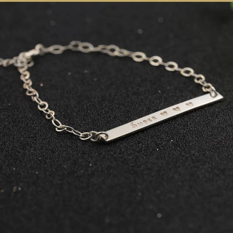 Женский браслет с гравировкой на заказ именной табличкой серебро 925 пробы |