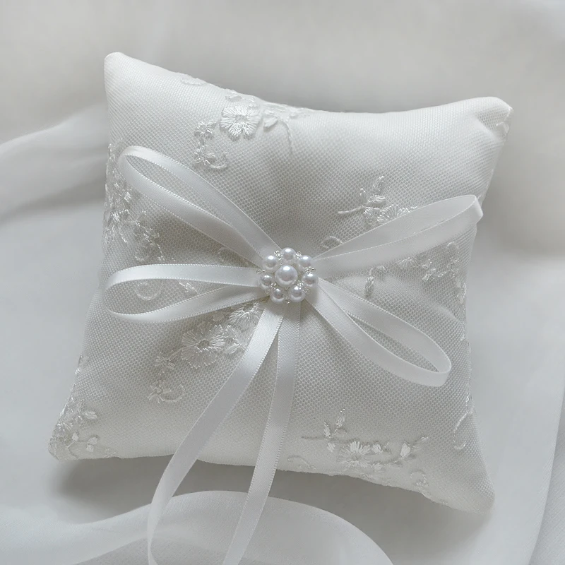 Высокое качество белые кружевные свадебные изделия кольцо Подушка бантик