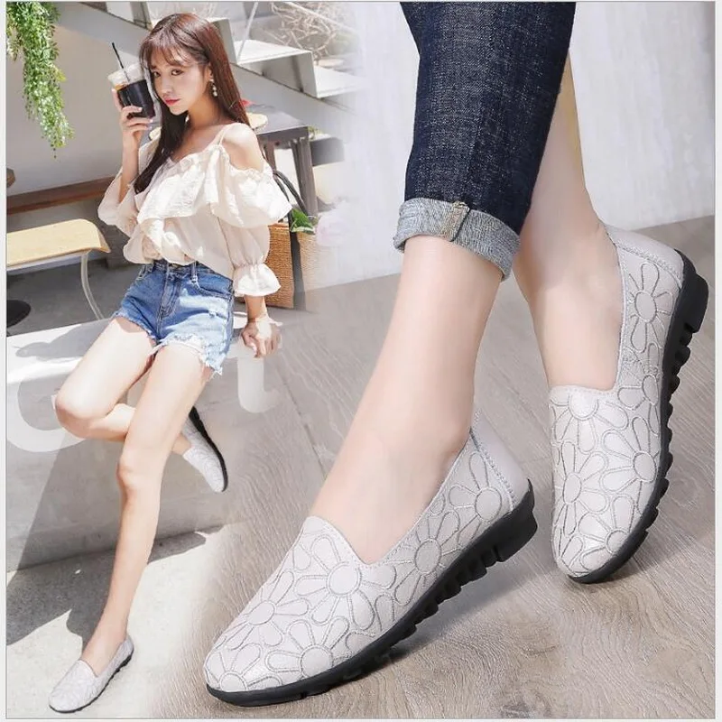 RUSHIMAN 2021 Split Leather Oxford Flat Shoes For Women New Autumn Embroidered Round Toe Casual  Ladies Loafers Walking shoes
