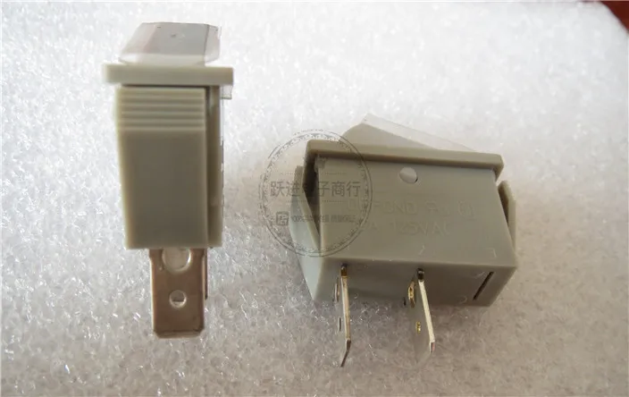 Оригинальный новый импортный телефон 100% дюйма Φ 2pin 2gear warping rocker arm switch 15A250VAC |