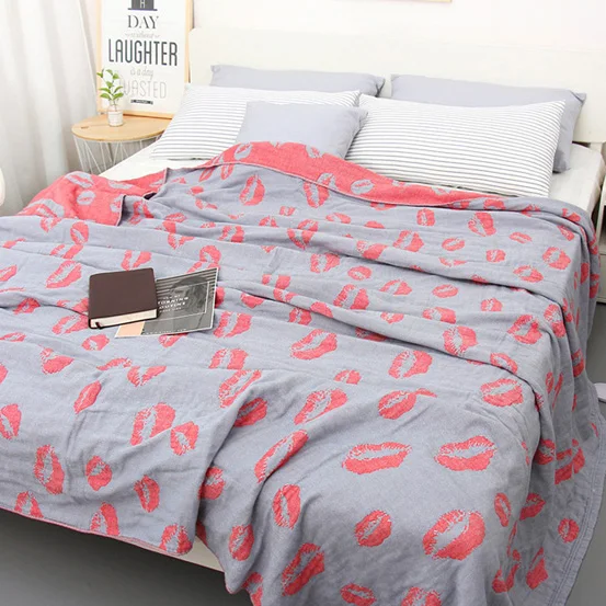 Red lip Детское одеяло 150*200 см, муслиновое, хлопковое, 4 слоя, для взрослых, кондиционер, покрывало, детское осеннее плотное спальное постельное белье - Цвет: Red lip