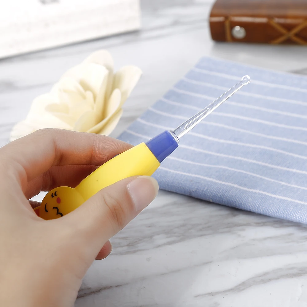 2 Pcs Cute Cartoon EarPick Ear Wax Remove LED Flashlight Pick Cleaner Tool Curette Spoon New Care Light Child | Красота и здоровье