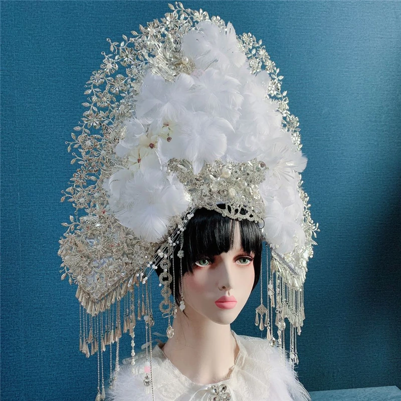 Женская шляпка с перьями для сцены или шоу аксессуар свадебвечерние ринки |