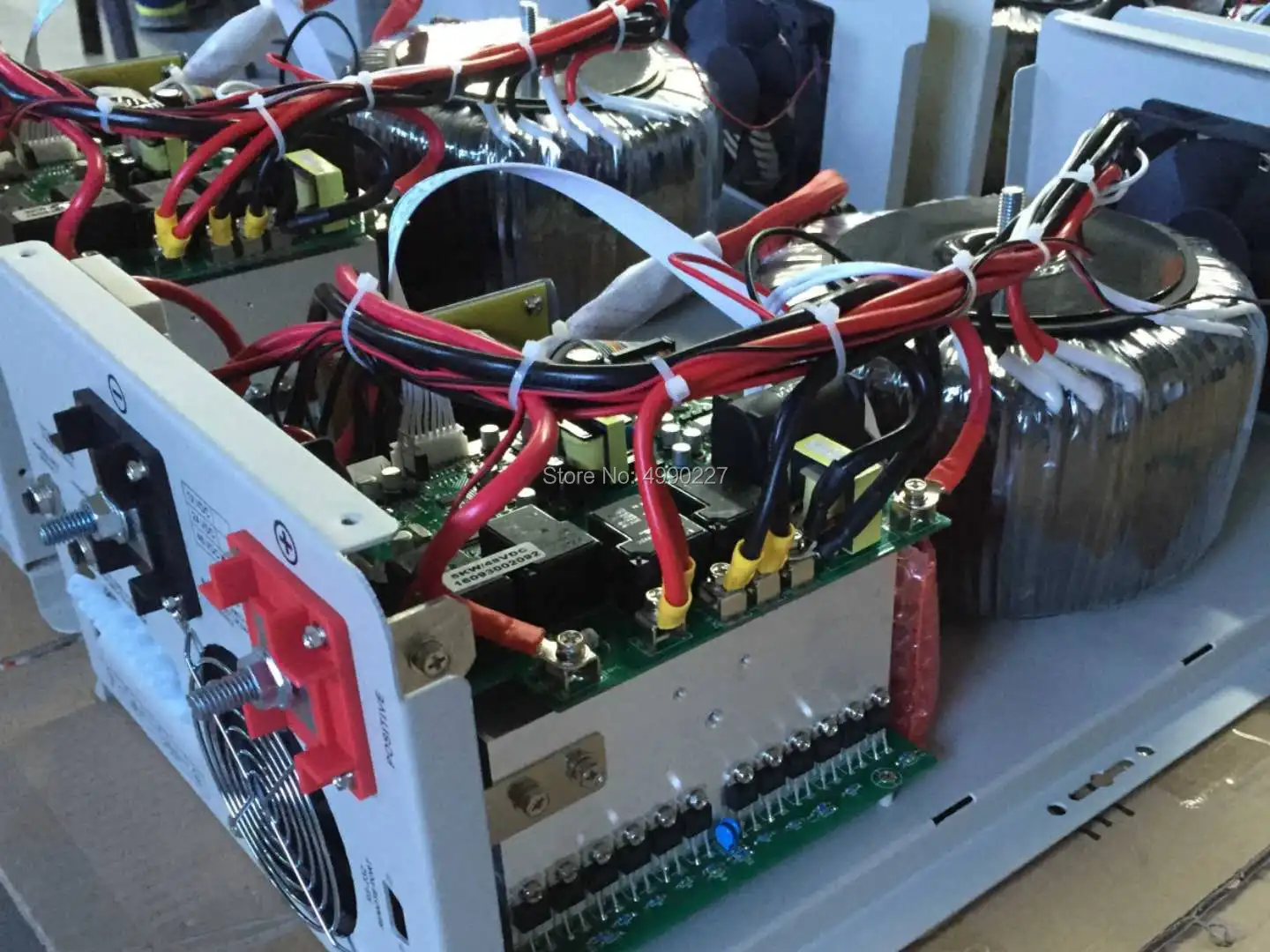 3KVA чистая Синусоидальная волна Гибридный инвертор Встроенный 50A ШИМ Солнечный контроллер заряда 24VDC вход 220 V/230VAC выход ROHS CE UL SAA PS-3K