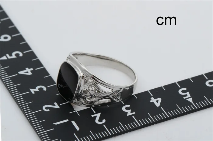 Украшенное кольцо на палец с черной глазурью мужской классический подарок