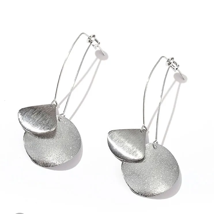 Silver Модные oorbellen простые металлические золотые блестки серьги для Для женщин pendientes mujer moda orecchini Jewelry длинные серьги-гвоздики brincos подвесные серьги - Окраска металла: Silver