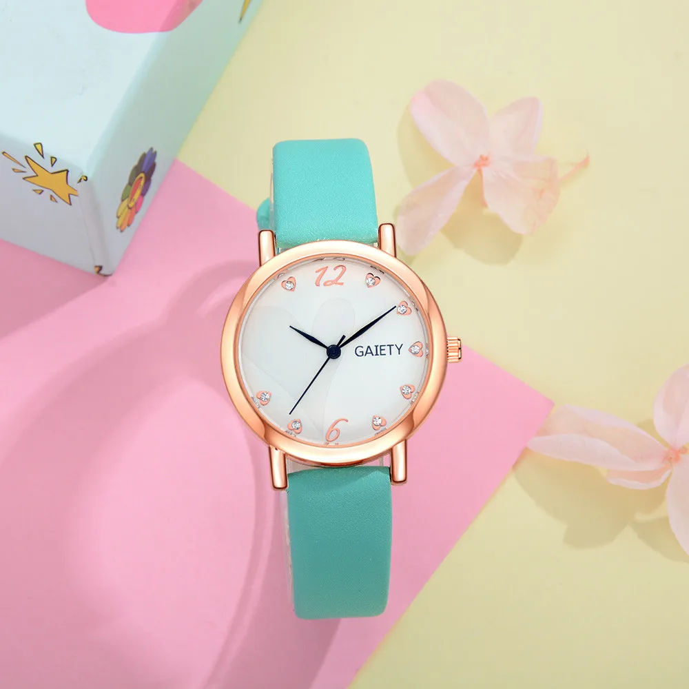 Женские наручные часы в форме сердца аналоговые кварцевые с кожаным ремешком