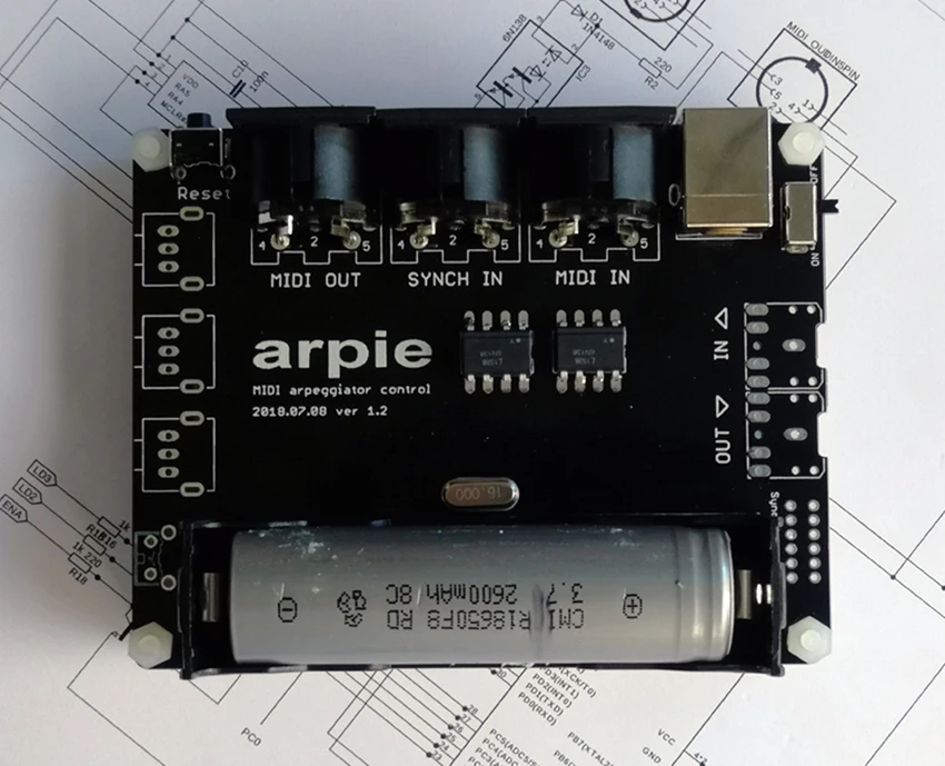 AZSMZ ARPIE MIDI Arpeggiator отправляет arpeggiated chords через на любой синтезатор или звуковой модуль github для музыкальной