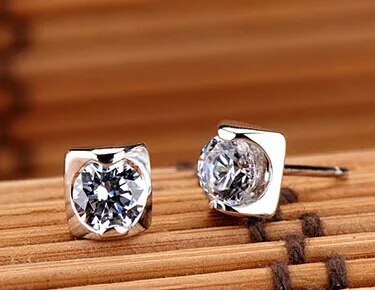 Kiss me 0.4Ct/шт. круглая нарезанная синтетическая шпилька с алмазами серьги Свадебные