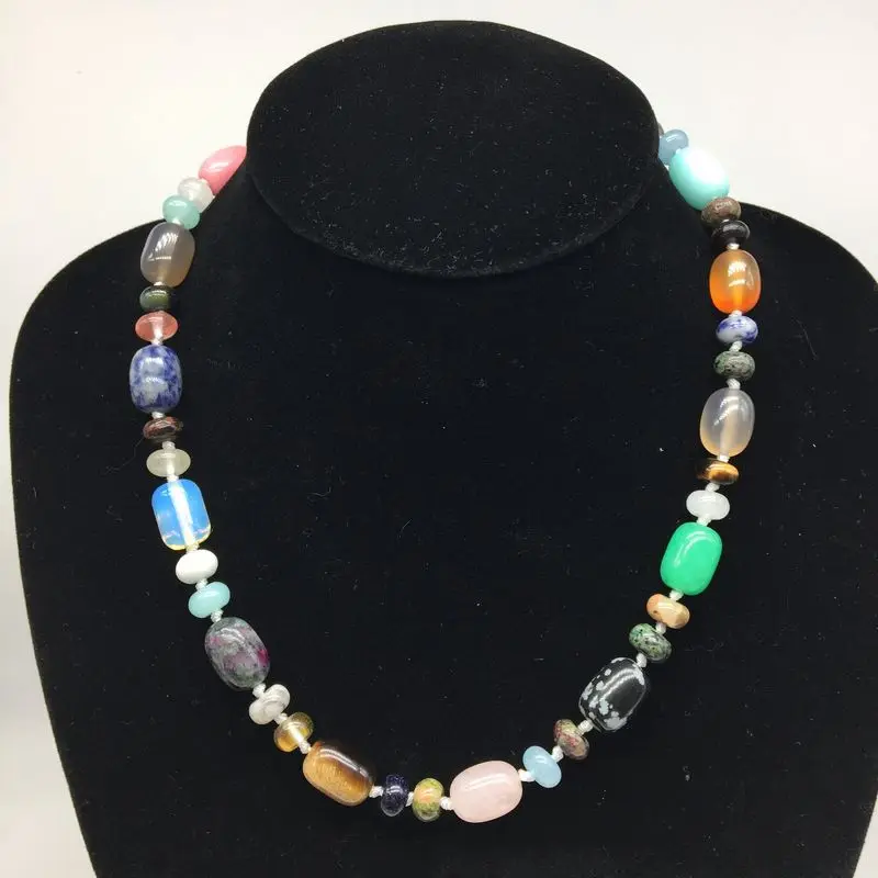 Новое поступление колье-чокер с каменными бусинами женское Стильное ожерелье