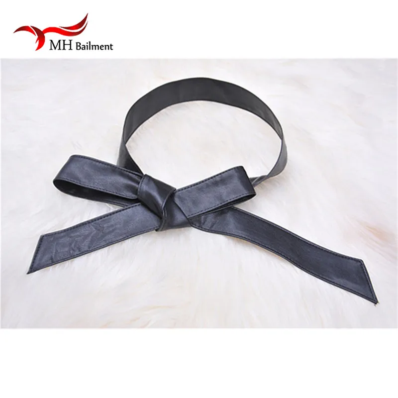 Женский меховой жилет осенняя теплая кожаная безрукавка из меха серебристой