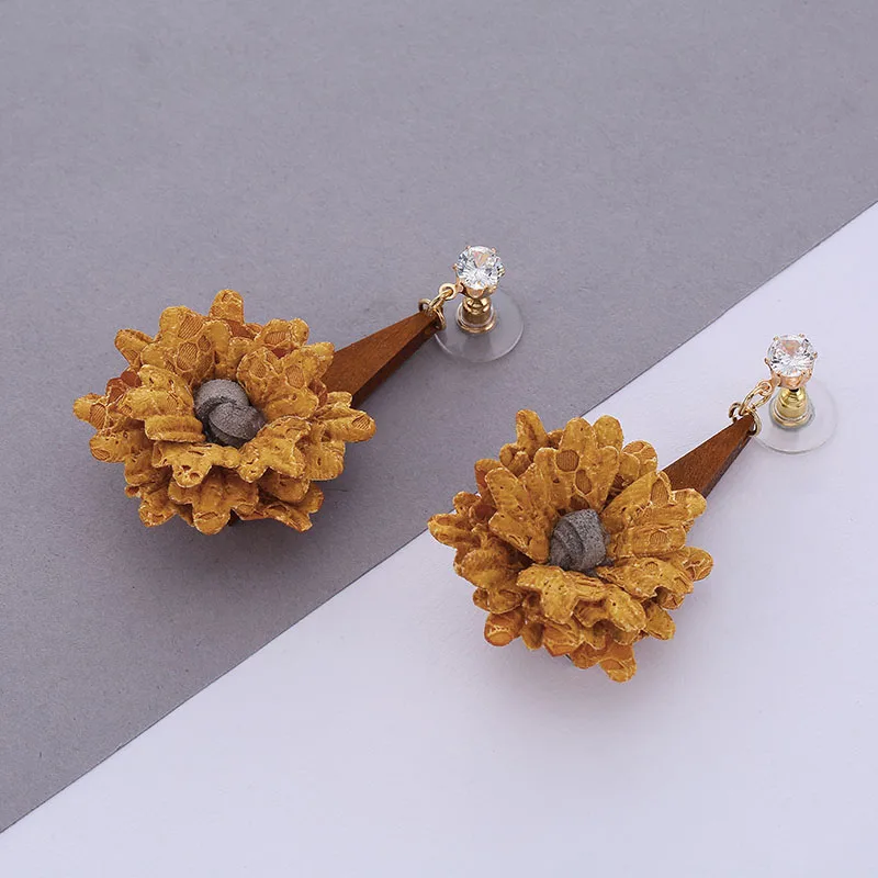 LILIE&ampWHITE 2017 Trendy Wood And Fabric Flowers Drop Earring For Girls Plant Earrings Women Jewelry Accessories Wholesale HF |