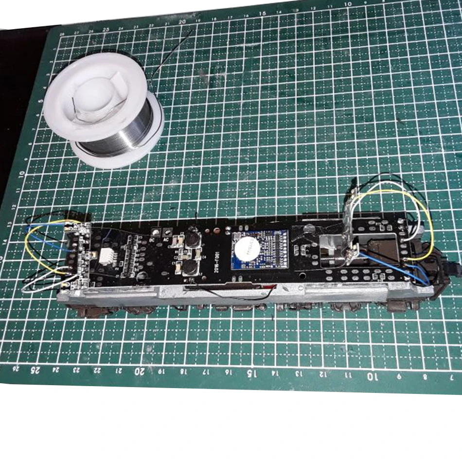 2pcs поезд 1: 87 HO Масштаб Электрический поезд части IC печатная плата обновления со звуком и светильник