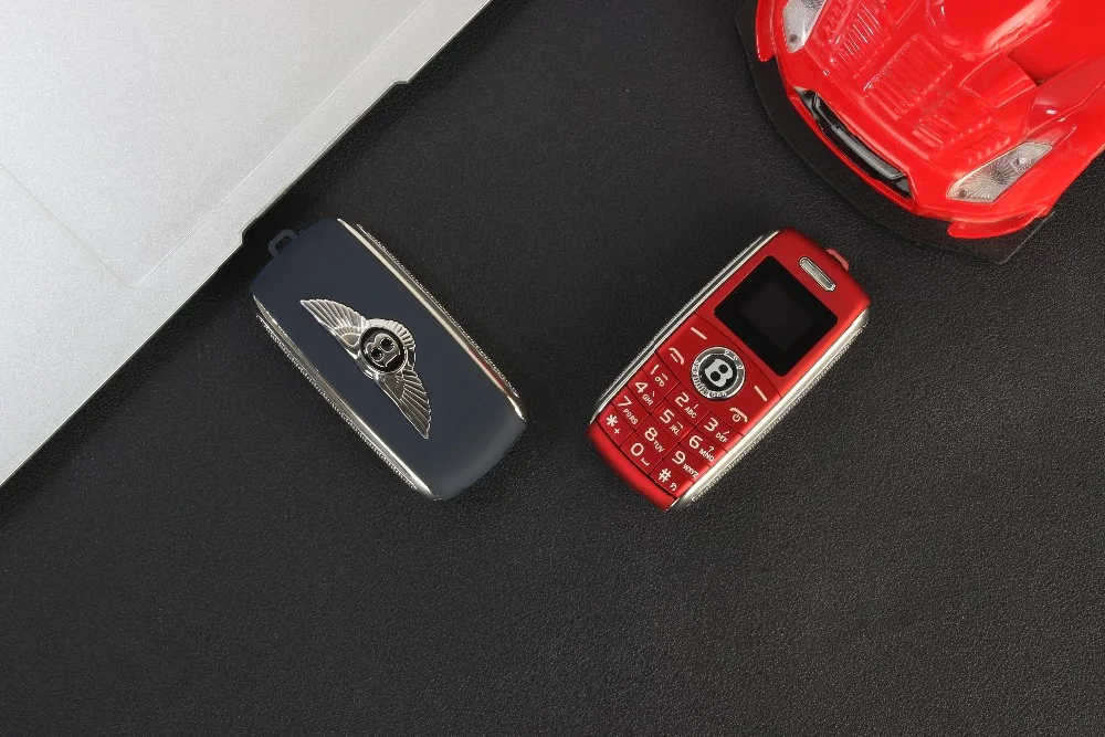 Карман мини-телефон ключи от машины Fsmart V8 маленький Bluetooth номеронабиратель MP3 волшебный голос Dual SIM карты супер маленький мобильный телефон