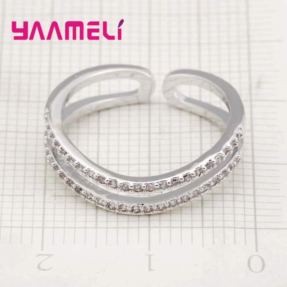 Женское кольцо из серебра 925 пробы
