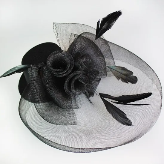 Женская винтажная шляпка в сеточку черная или белая для невесты свадебный