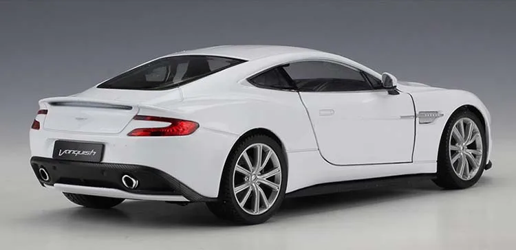 Welly литье под давлением 1:24 Масштаб симулятор Aston Martin Vanquish модель автомобиля сплав спортивный автомобиль металлическая игрушка автомобиль для детей Коллекция подарков