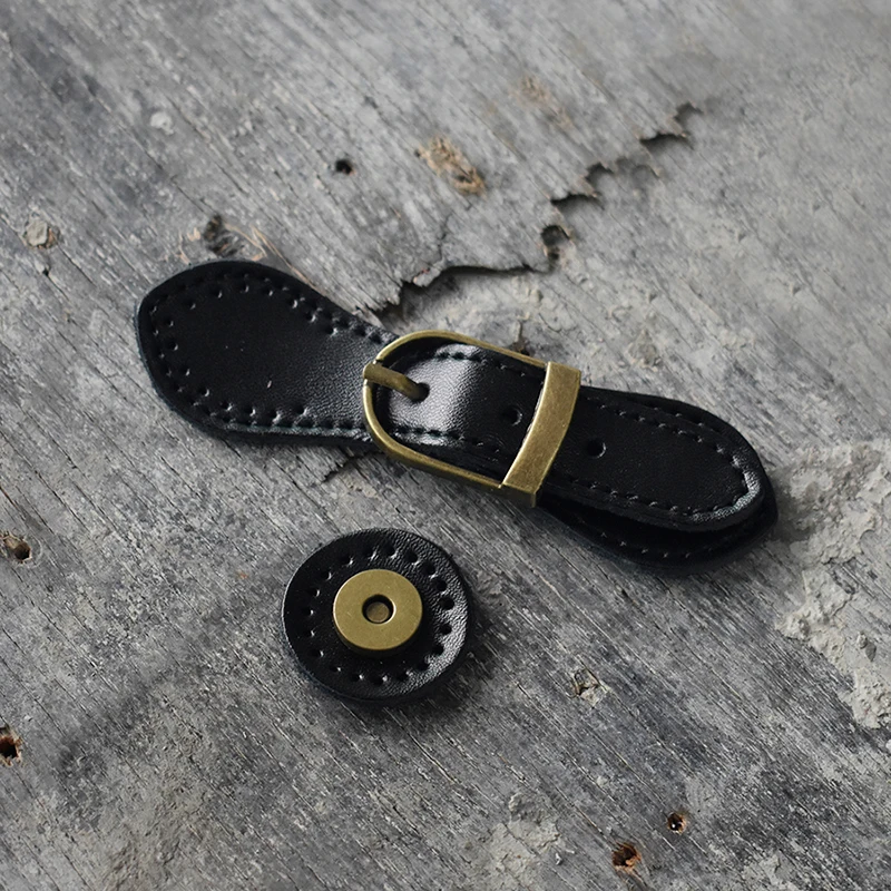 Рисунок 3 - Сумка с магнитными кнопками KZ1205 для женщин