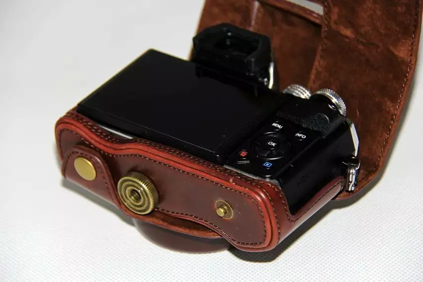 Кожаный чехол для камеры Olympus черный/коричневый/Coffee OMD EM10II с ремешком MarkII кожи