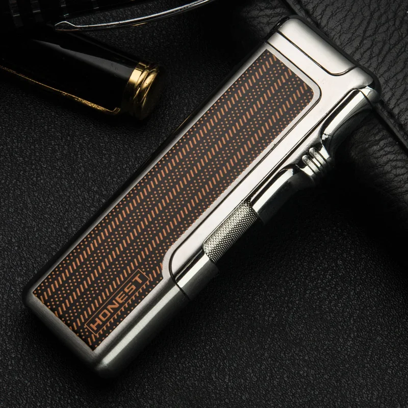 Silver Честная Высококачественная Зажигалка тонкая и Легкая металлическая надувная Бутановая Зажигалка Jet Torch синяя зажигалка с подарочной коробкой - Color: Silver