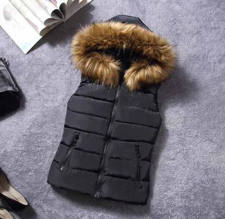 Женский пуховой жилет с капюшоном красный облегающий из хлопка осень зима|vest