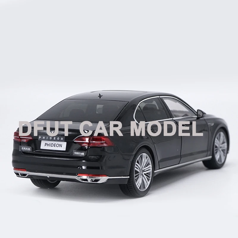 Литая модель спортивного автомобиля 1:18 из сплава PHIDEON детские игрушечные машинки