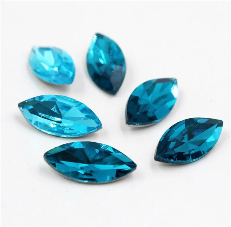 Стеклянные стразы в форме коня ручной работы разные размеры | Дом и сад