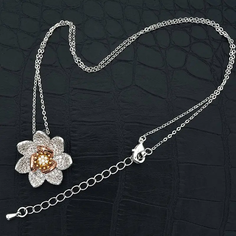 

Newness Blooming Flower Pendant Necklace High Quality Cubic Zircon Fashion Flower Brass Bijouterie Gift