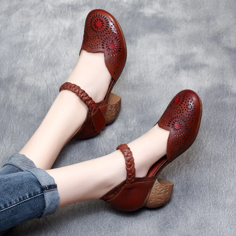 Женские кожаные сандалии Обувь на высоком массивном каблуке 5 см с вышивкой