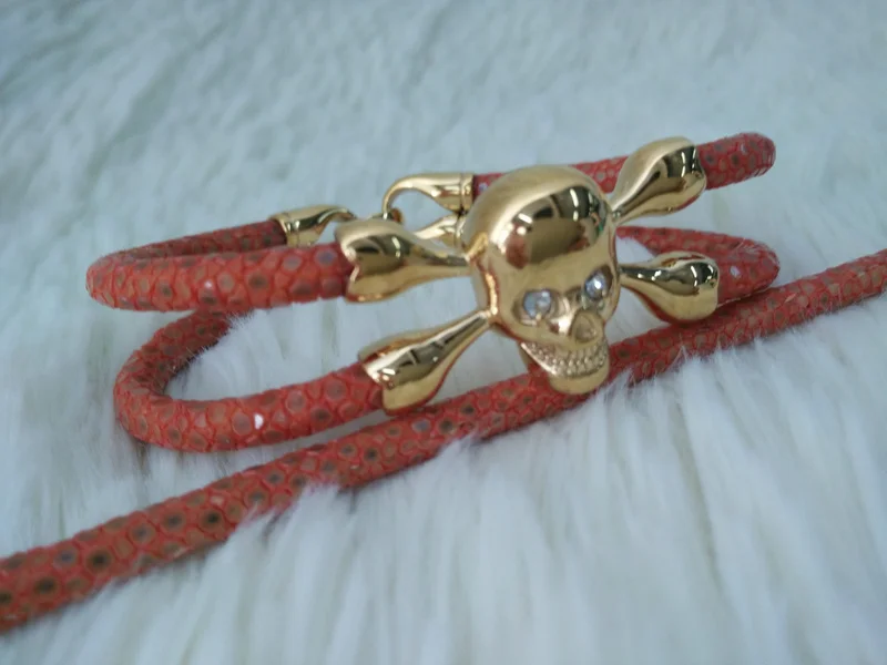 2015 новые ожидаемые яркий оранжевый ската кожаный браслет Дружба на продажу Стинг