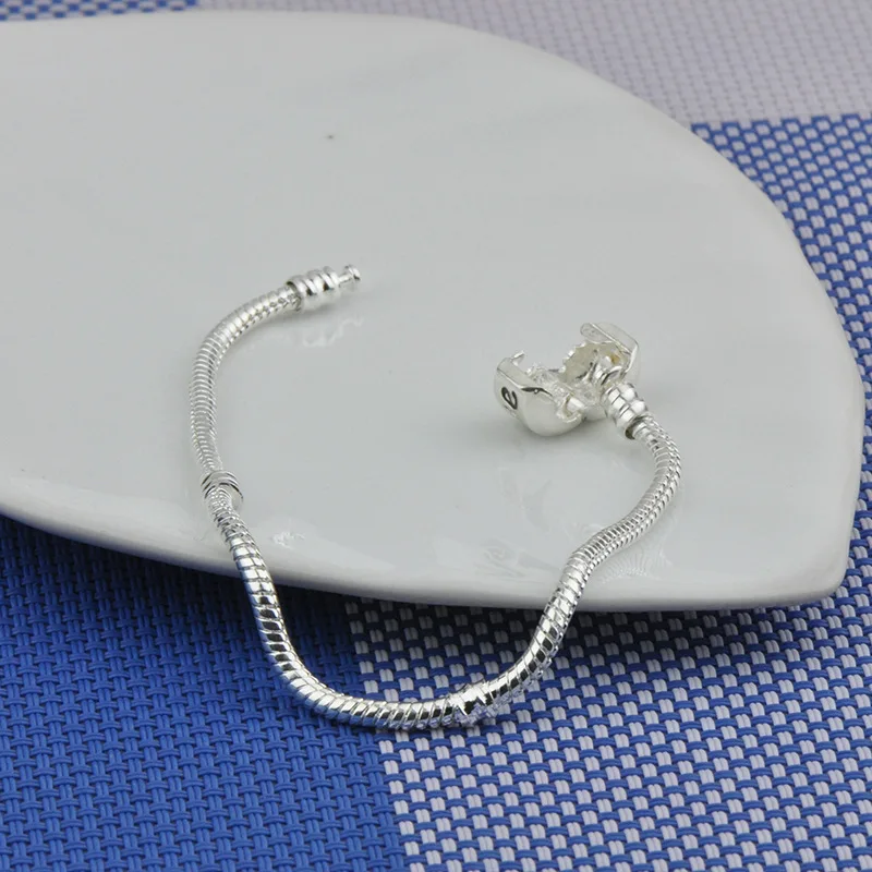 Высокое Качество серебро Цвет резные с надписью Love одноцветное змея цепи