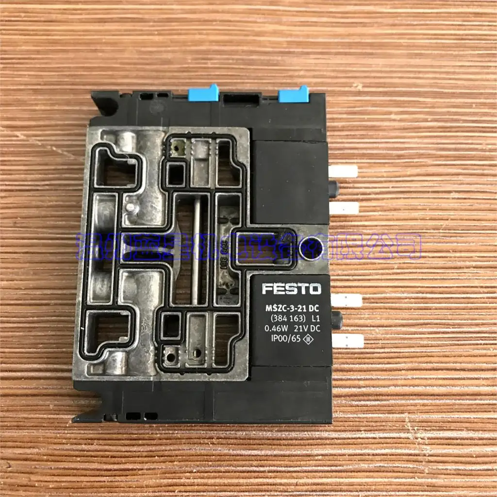

New authentic German solenoid valve CPV10-M1H-2X3-GLS-M7 161416