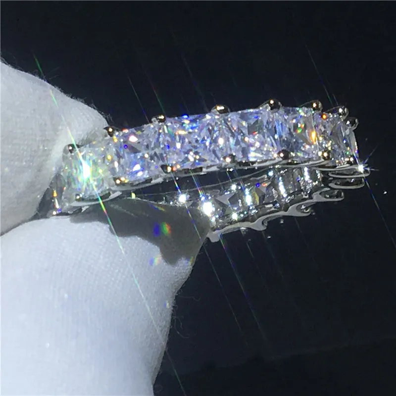 Роскошное кольцо с короной обручальное серебряного цвета фианитом ааааа 4 карата