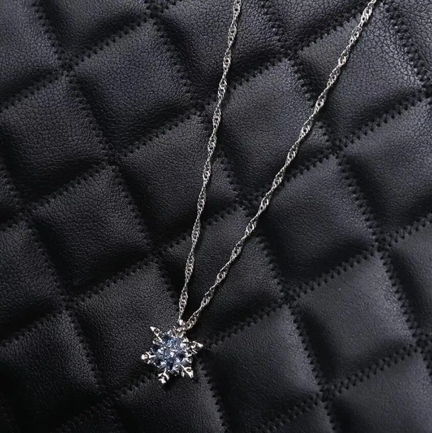 

New Hot Fashion Hot Fashion Christmas Gift Ice Romance Crystal Pendant Charm Pendant Necklace Necklace Women Jewelery Girl Gift