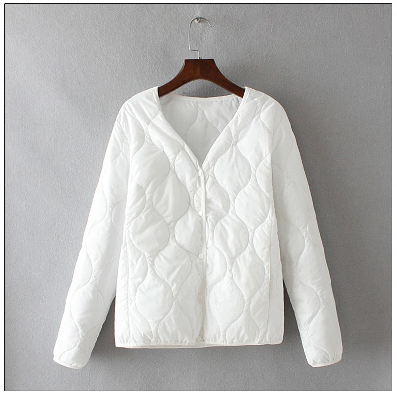 Женская короткая хлопковая парка с V-образным вырезом батальных размеров | одежда