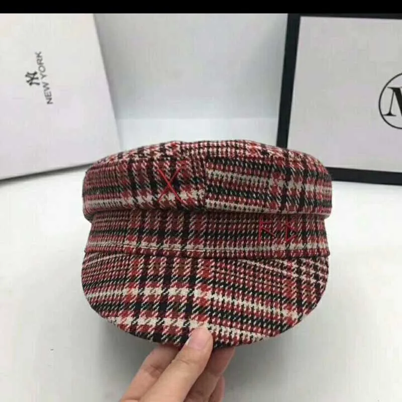 QDKPOTC New Spring Autumn Women Hat Fashion Houndstooth RB Military Hats Leisure Classic Flat Cap Female Beret Cap