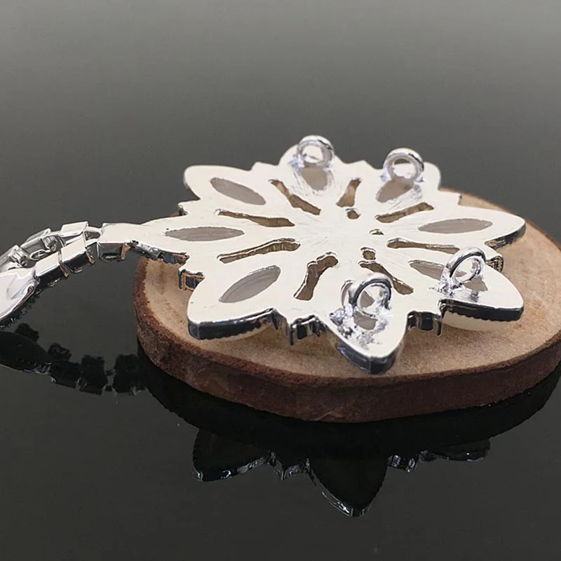 

2016New 30Pcs Pearl Flower Rhinestone Tassel Shank Buttons/buckle for DIY hair/Clothes accessories HZ87