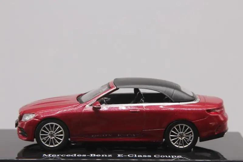 Я весы 1:43 MB E-CLASS A238 купе сплав модель машинки, Diecast металлические игрушки подарок на день рождения для детей, носки для мальчиков и другие