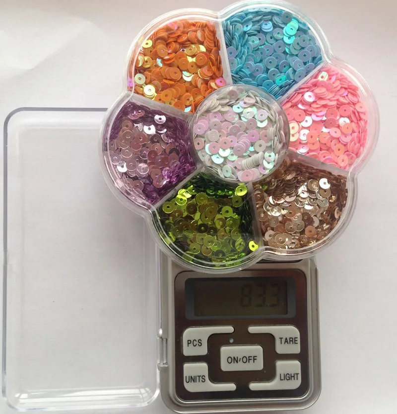 

2015 New 7 colors/set 4mm Flat Round Loose Sequins Shoes Bag Sequin DIY Wedding Craft Garment Accessories with Transparent box