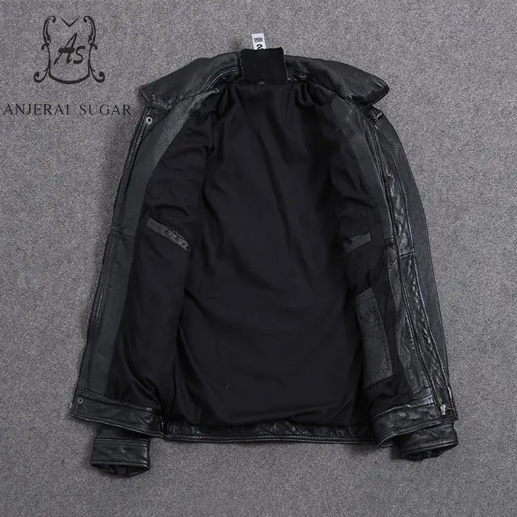 Куртка мужская черная из натуральной коровьей кожи с карманами в винтажном стиле